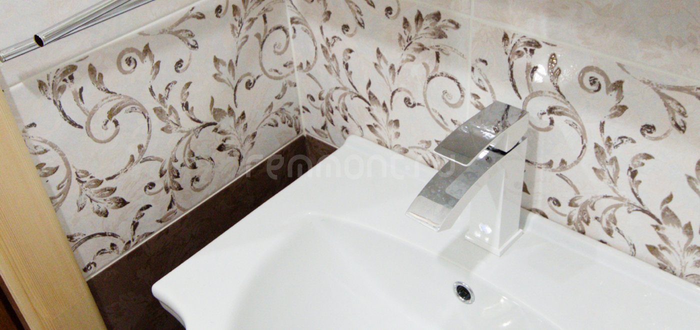 Флориан - коричнево-белые ванная комната и туалет в трешке