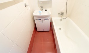 Пример ремонта раздельных ванной 1,35 х 1,5 и туалета