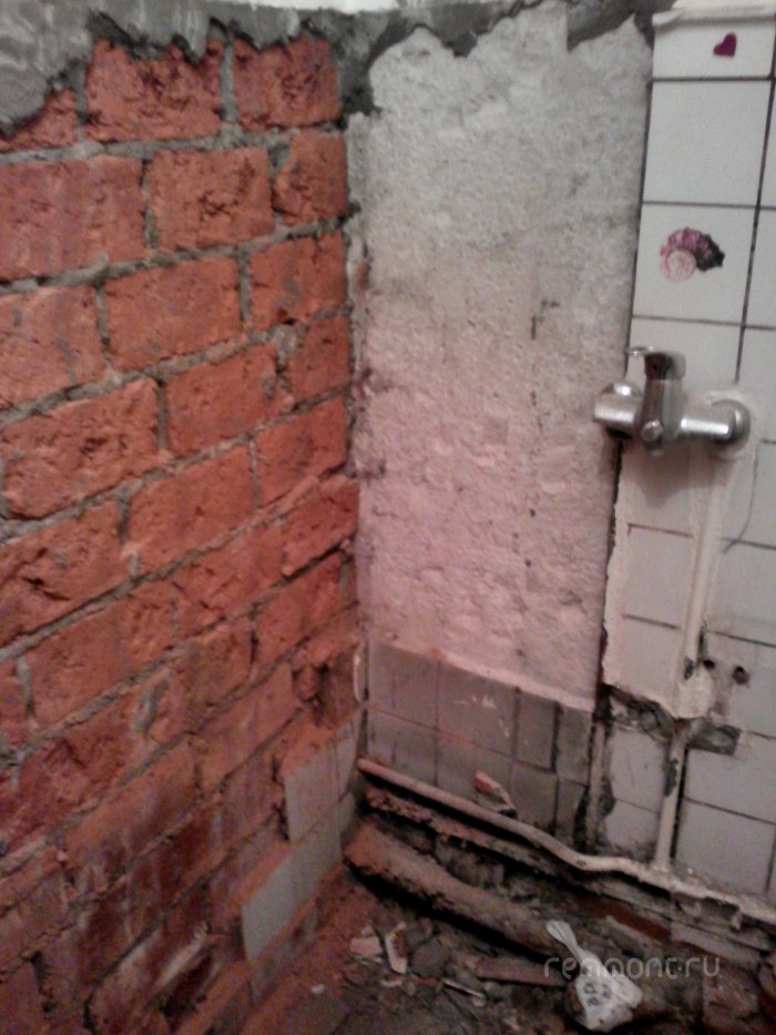 Состояние стен и водоснабжения в ванной (брежневка 1970 года постройки)