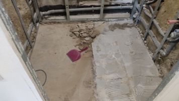 Демонтаж напольной плитки в ванной (ЖК Михайловский Парк)