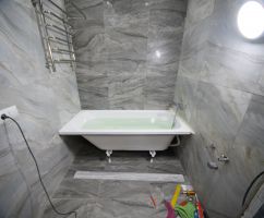 Установка акриловой ванны (ЖК Михайловский Парк)