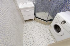 Планировка ванной комнаты после ремонта (мойдодыр, душевой угол, стиральная машина)