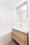 Белая ванная комната KERAMA MARAZZI Городские Цветы