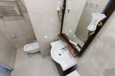 Перепланировка, ремонт ванной комнаты серии П55