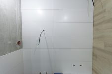 Работа с плиткой в ванной комнате П44т