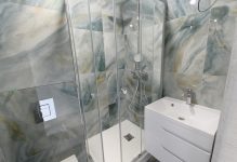 Выполненный ремонт в санузле 180x150 с перепланировкой, устройство душевого угла 80x100