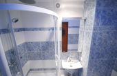 Ремонт ванной комнаты (синяя плитка Дамаско)